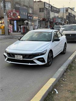 هیوندای ئەلەنترا